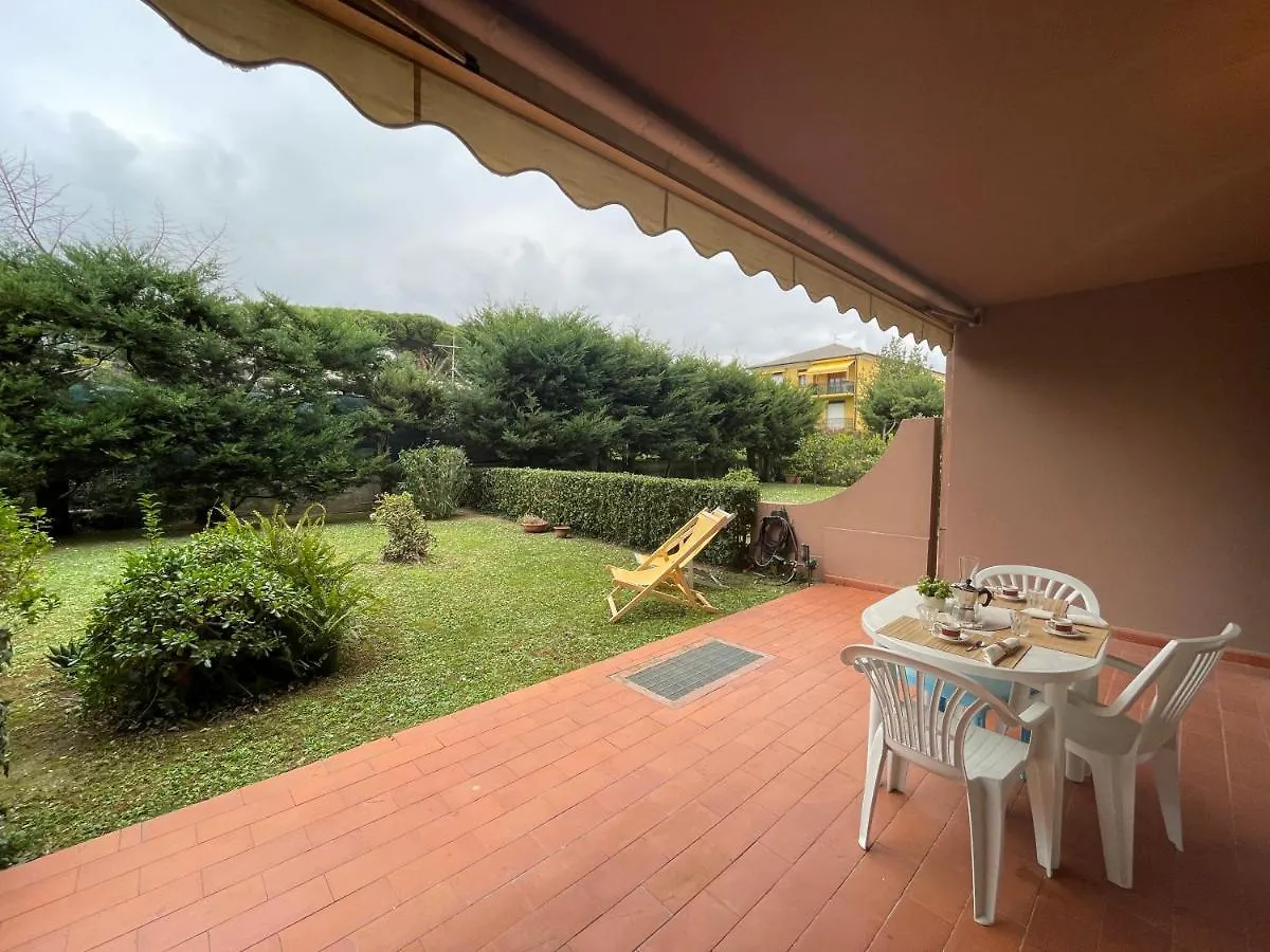 Relax In Piscina - Free Parking E Ampio Giardino Apartment Loano