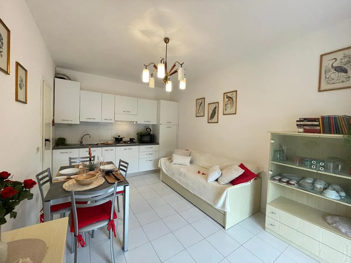 Relax In Piscina - Free Parking E Ampio Giardino Apartment Loano 0*,