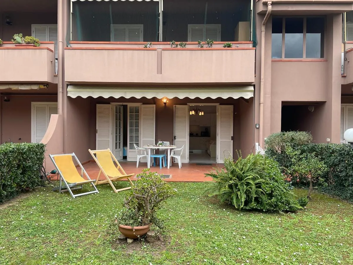 Relax In Piscina - Free Parking E Ampio Giardino Apartment Loano