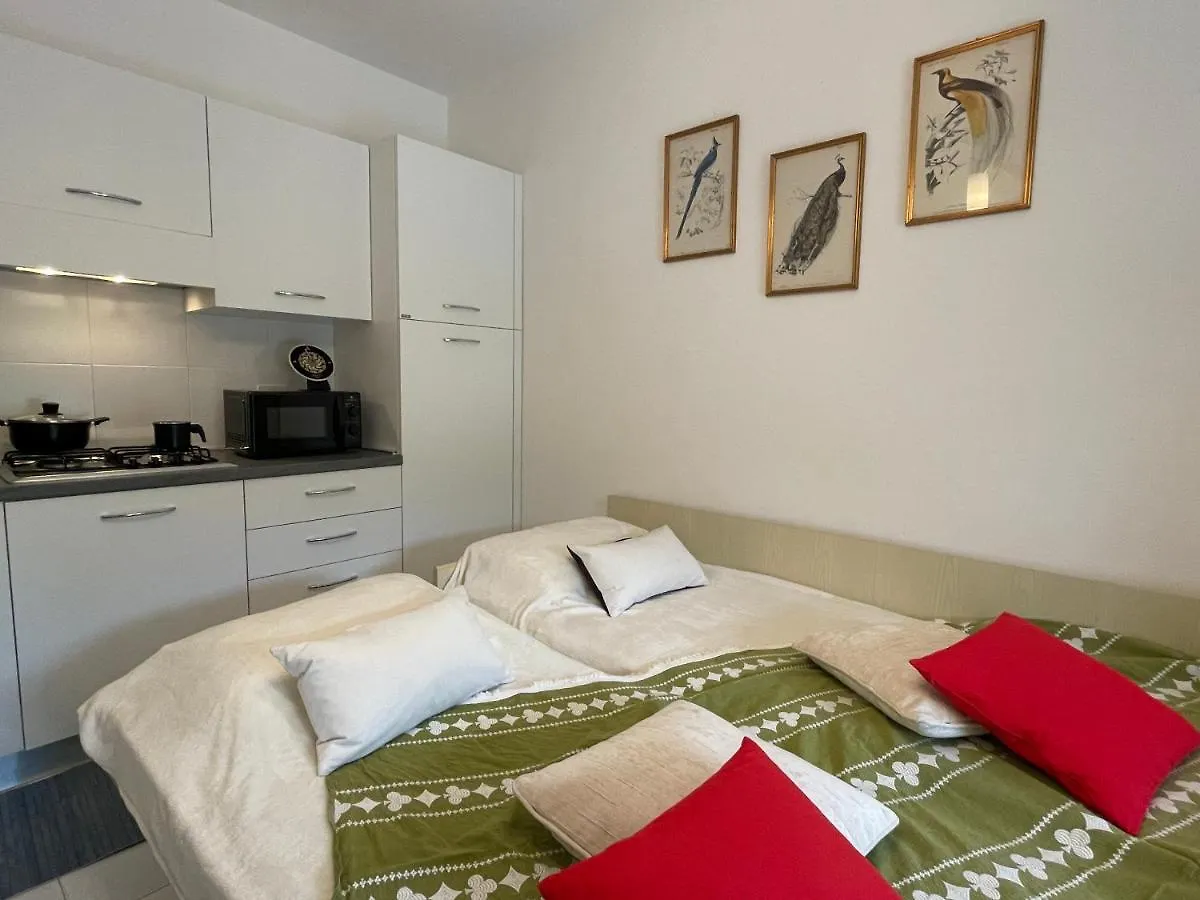 Relax In Piscina - Free Parking E Ampio Giardino Apartment Loano